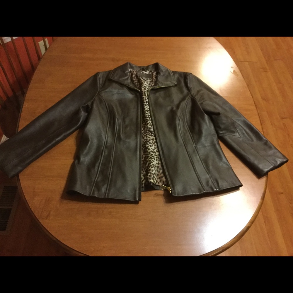 Women's XL Brown leather jacket